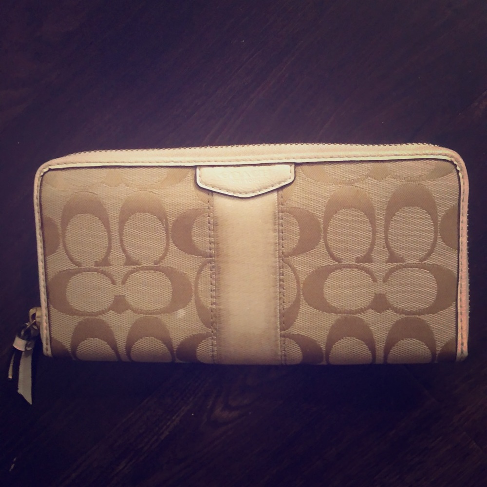 Coach wallet